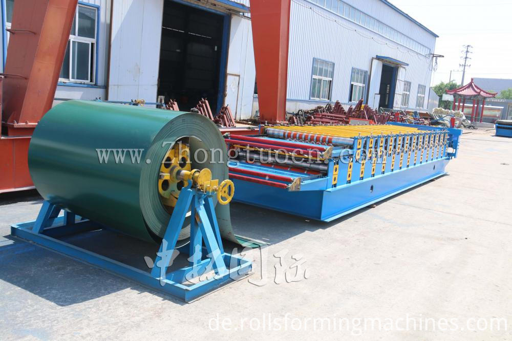 Doppelschicht-Profiliermaschine (10) Double Layer Roll Forming machine (10)